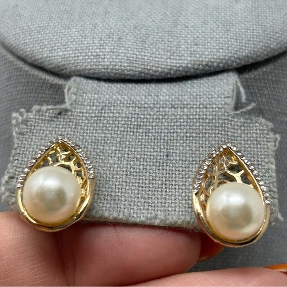 Gold Tone Swirl Faux Pearl Drop Stud Earrings with Rhinestones - Picture 3 of 8